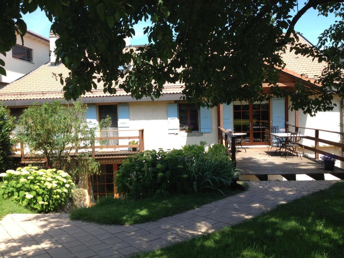 Le Pre Bed & Breakfast Juriens Eksteriør bilde
